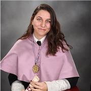 Imparto clases de lenguaje musical, música como asignatura del instituto, oboe, coro, etc. He finalizado mis estudios en el conservatorio profesional de Salamanca en el año 2017. Soy licenciada en psicología por la Universidad Pontificia de Salamanca